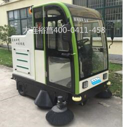 2017裕昌全封閉式駕駛式掃地車報(bào)價(jià)